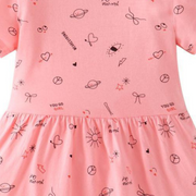 ROBE ROSE À MANCHES COURTES