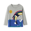 Haut gris à manches longues et imprimé requin pour garçon